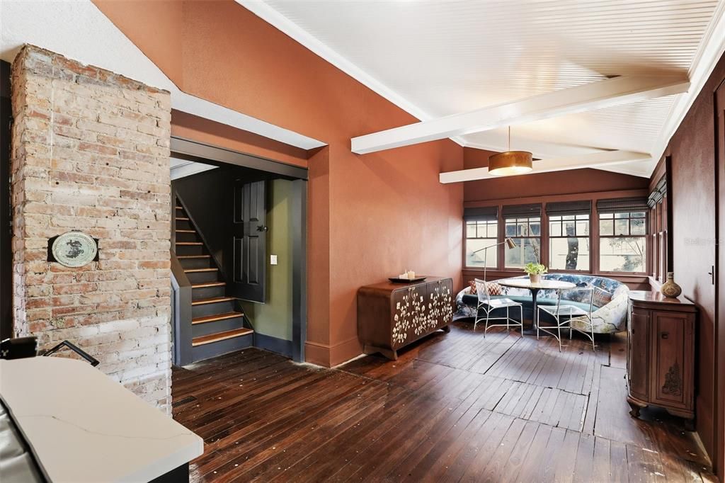 En Venta: $450,000 (4 camas, 2 baños, 2017 Pies cuadrados)