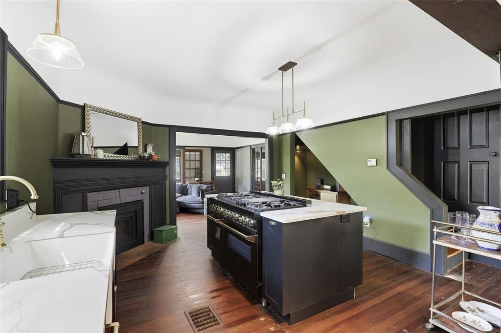 En Venta: $450,000 (4 camas, 2 baños, 2017 Pies cuadrados)