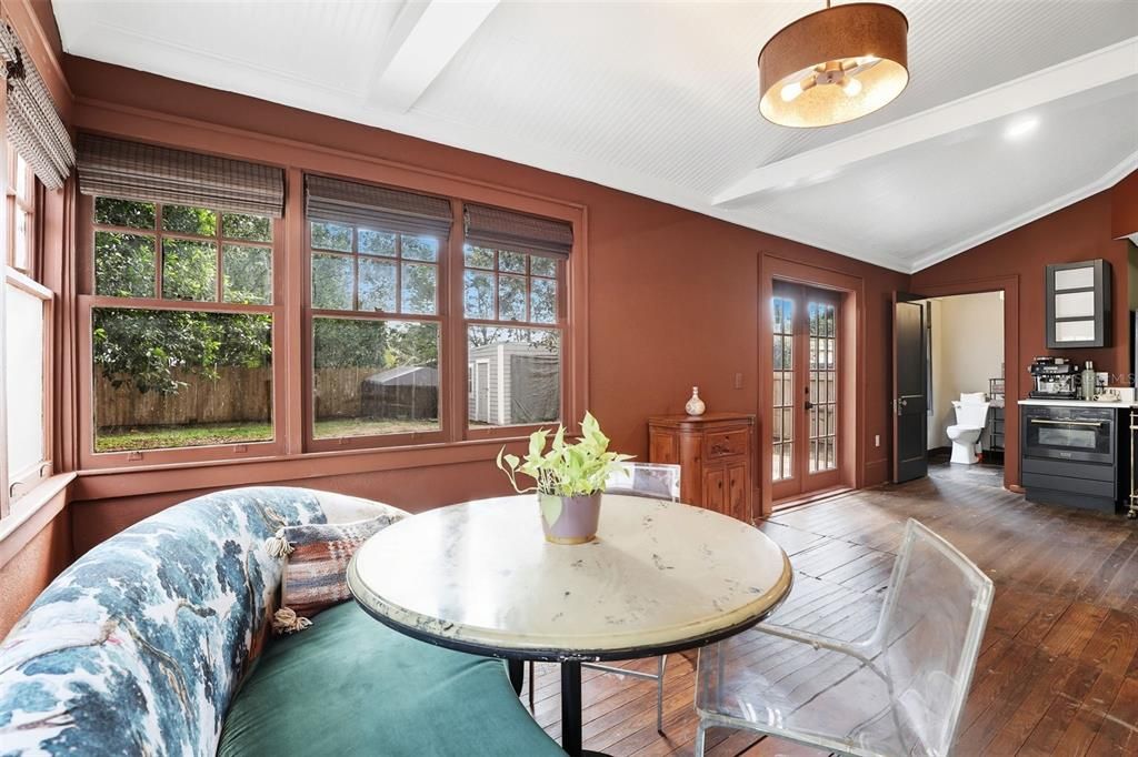 En Venta: $450,000 (4 camas, 2 baños, 2017 Pies cuadrados)