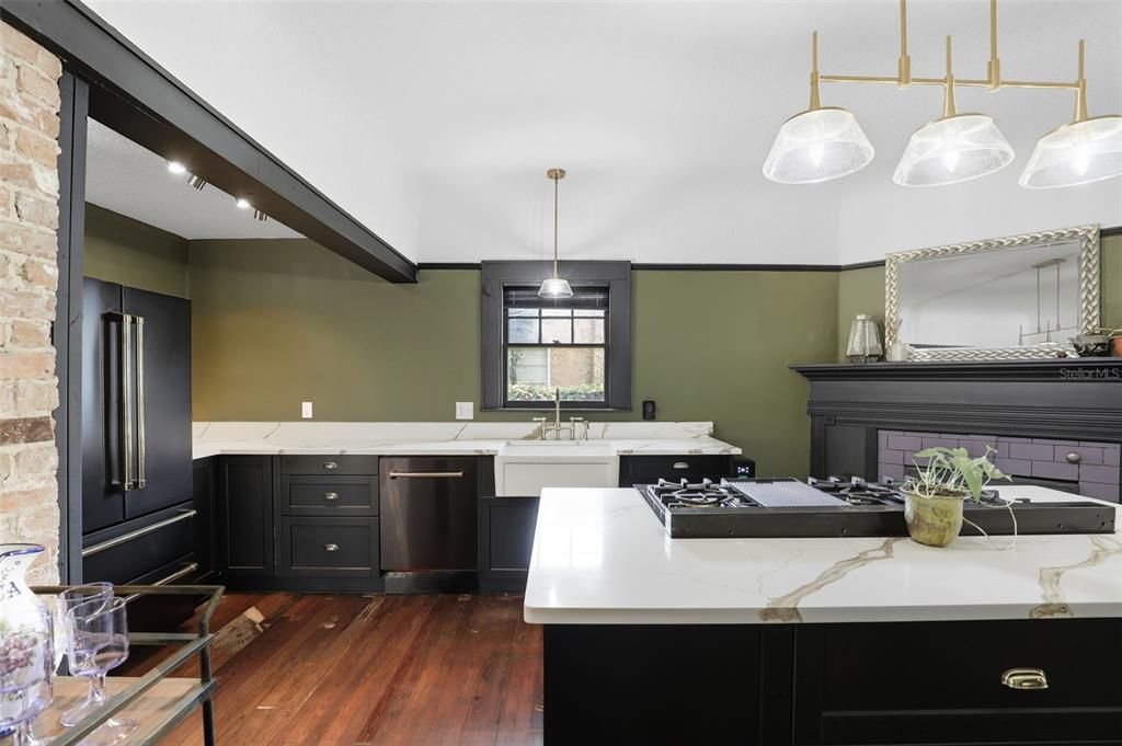 En Venta: $450,000 (4 camas, 2 baños, 2017 Pies cuadrados)