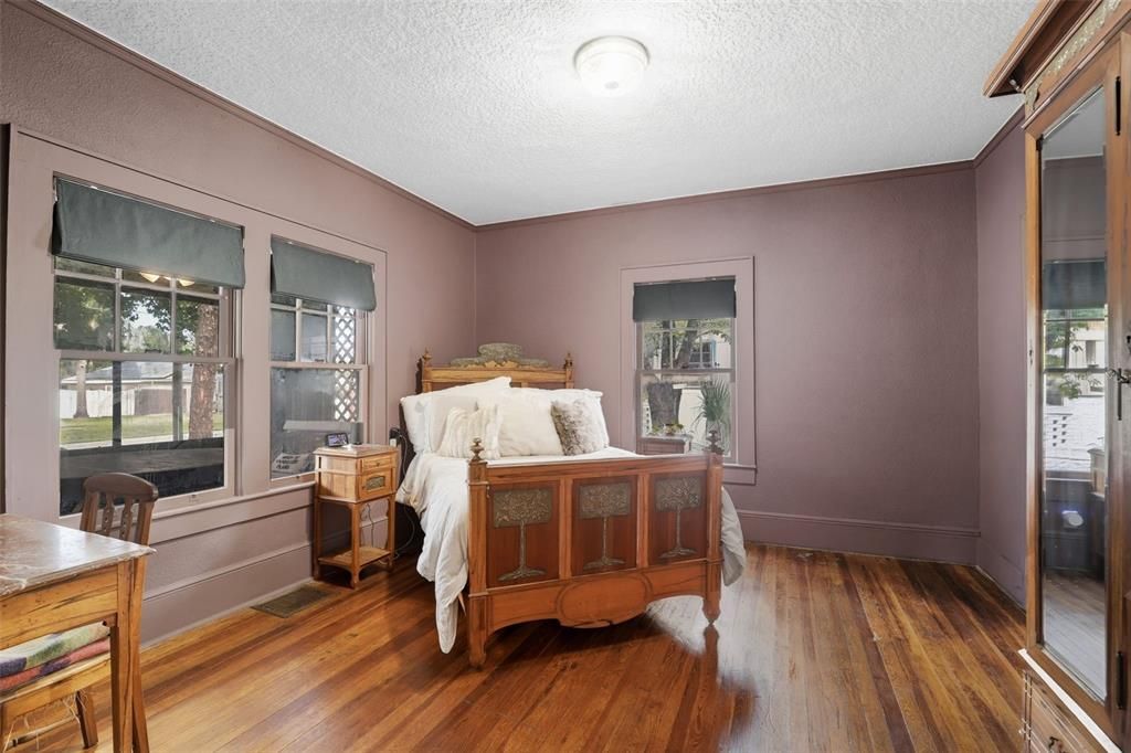 En Venta: $450,000 (4 camas, 2 baños, 2017 Pies cuadrados)