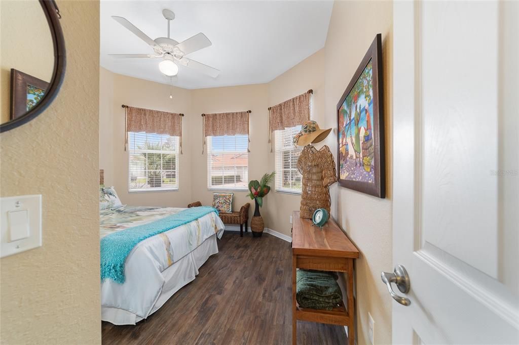 待售: $319,900 (3 贝兹, 2 浴室, 1550 平方英尺)