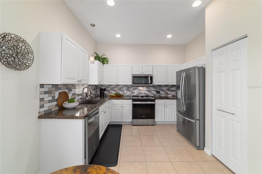 待售: $319,900 (3 贝兹, 2 浴室, 1550 平方英尺)