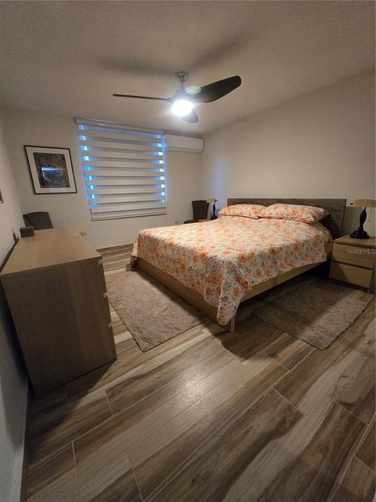 На продажу: $325,000 (2 спален, 2 ванн, 1010 Квадратных фут)