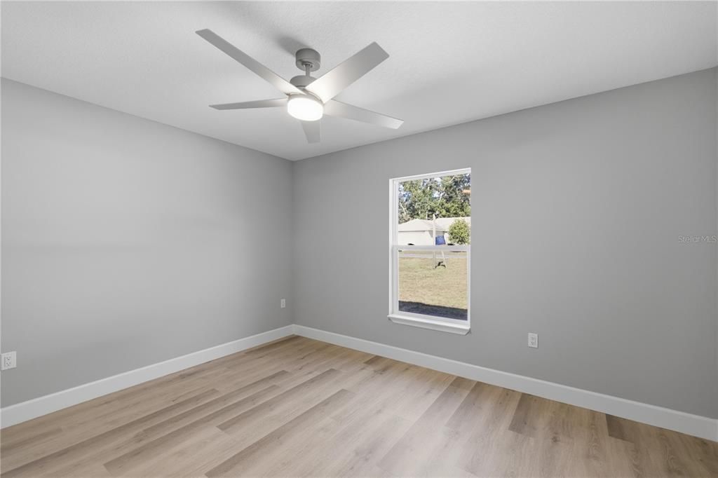 待售: $287,500 (3 贝兹, 2 浴室, 1478 平方英尺)