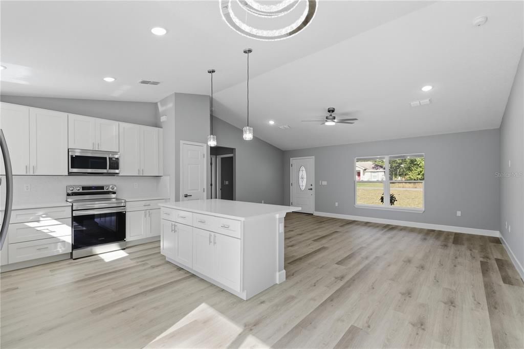 待售: $287,500 (3 贝兹, 2 浴室, 1478 平方英尺)