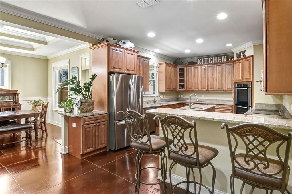 На продажу: $427,900 (4 спален, 4 ванн, 2613 Квадратных фут)