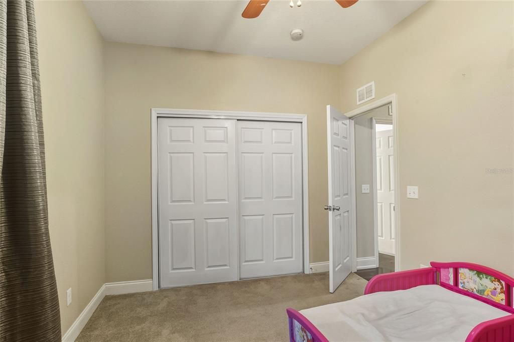 На продажу: $427,900 (4 спален, 4 ванн, 2613 Квадратных фут)