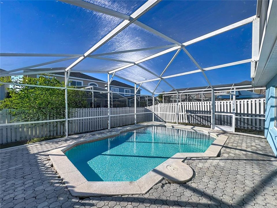 En Venta: $345,600 (3 camas, 2 baños, 1312 Pies cuadrados)