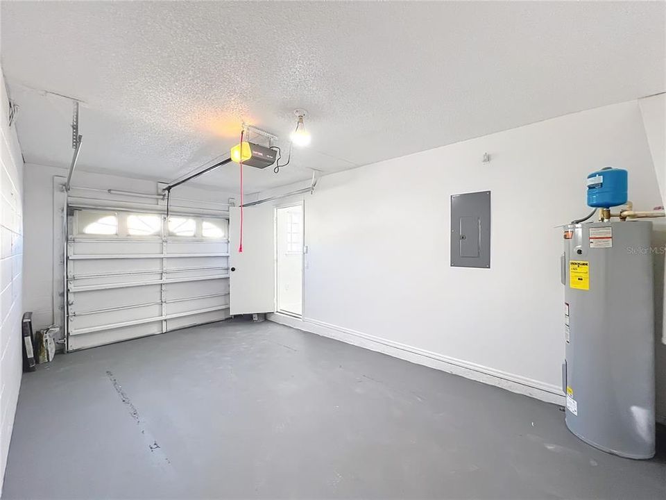 En Venta: $345,600 (3 camas, 2 baños, 1312 Pies cuadrados)