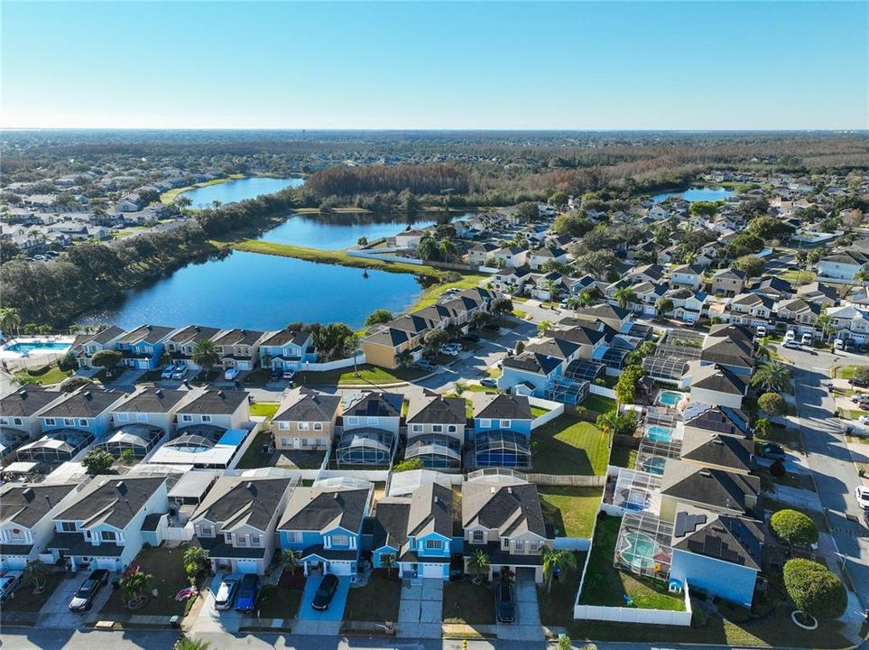 En Venta: $345,600 (3 camas, 2 baños, 1312 Pies cuadrados)