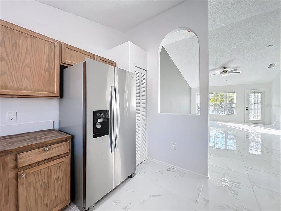 En Venta: $345,600 (3 camas, 2 baños, 1312 Pies cuadrados)