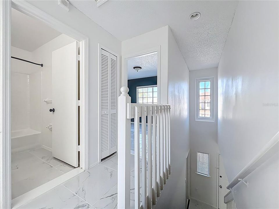 En Venta: $345,600 (3 camas, 2 baños, 1312 Pies cuadrados)