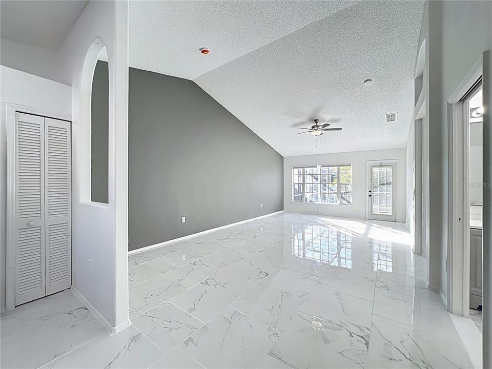 En Venta: $345,600 (3 camas, 2 baños, 1312 Pies cuadrados)