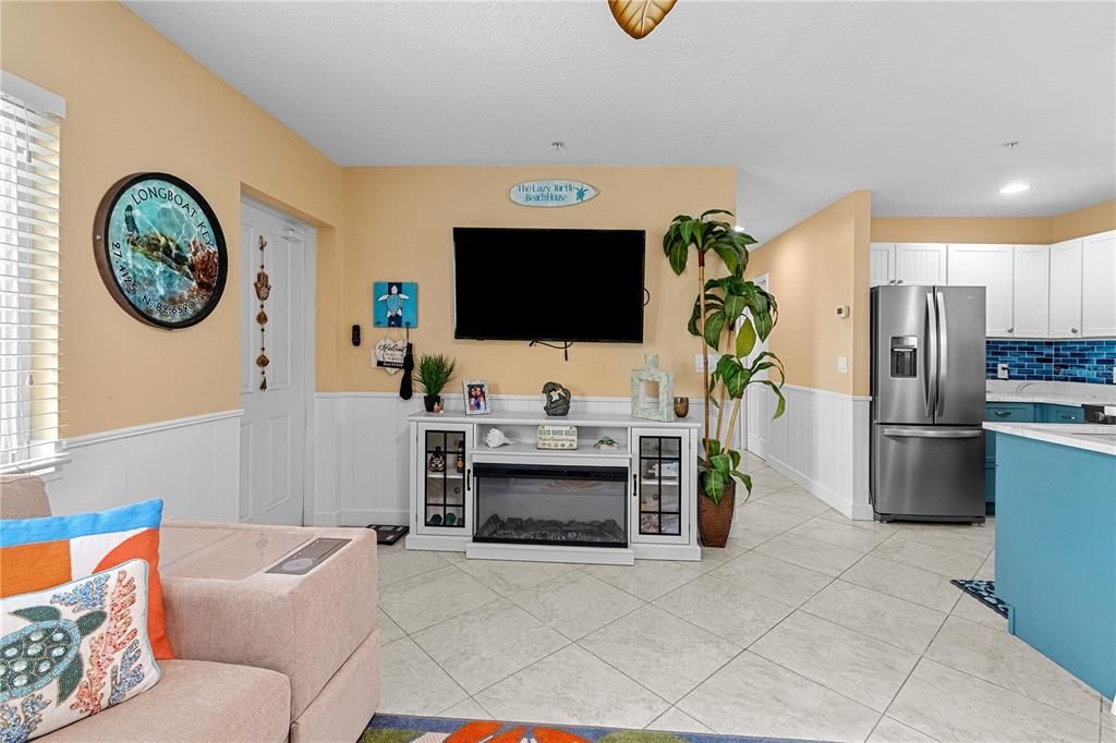 出租: $3,300 (1 贝兹, 1 浴室, 798 平方英尺)