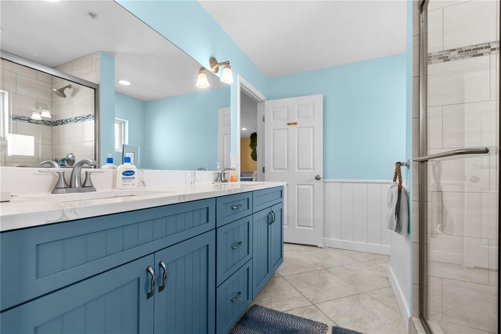 出租: $3,300 (1 贝兹, 1 浴室, 798 平方英尺)