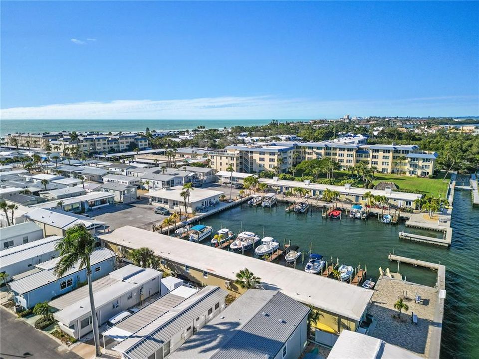 出租: $3,300 (1 贝兹, 1 浴室, 798 平方英尺)