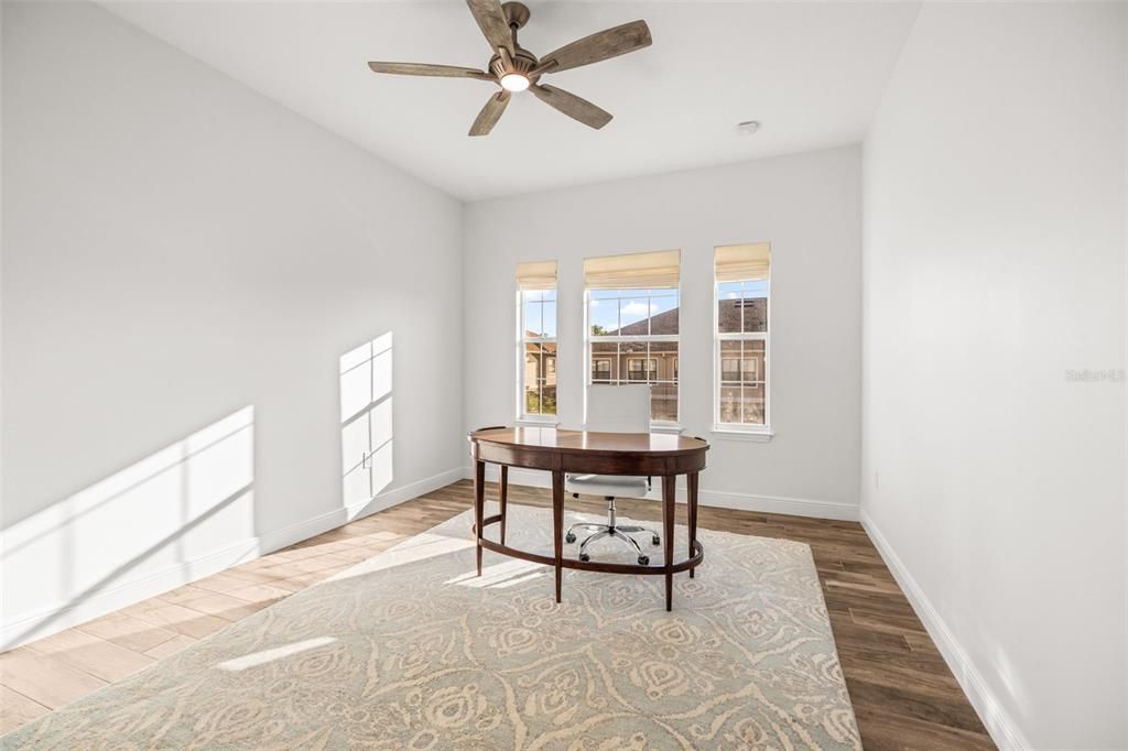 На продажу: $1,150,000 (4 спален, 3 ванн, 2832 Квадратных фут)