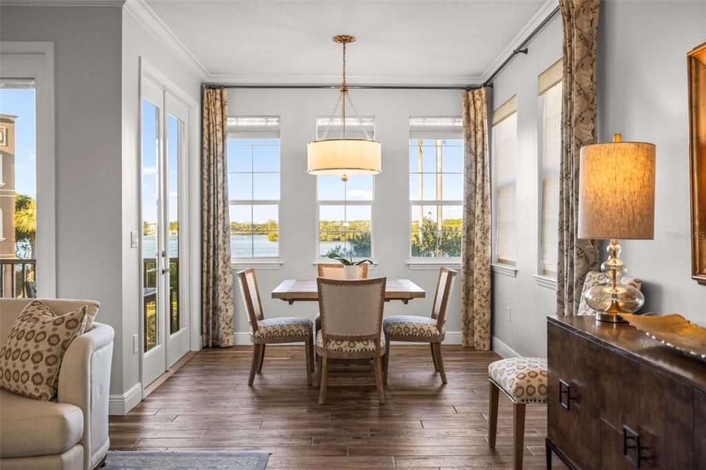 На продажу: $1,150,000 (4 спален, 3 ванн, 2832 Квадратных фут)