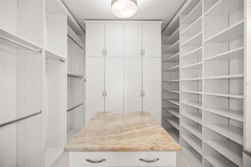 На продажу: $1,150,000 (4 спален, 3 ванн, 2832 Квадратных фут)