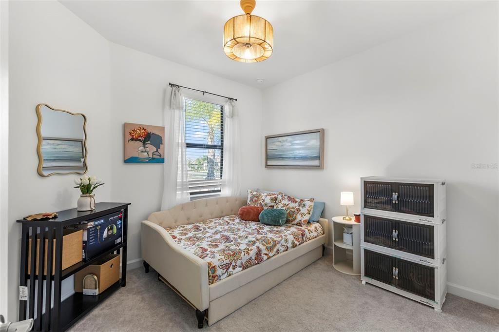 На продажу: $375,000 (2 спален, 2 ванн, 1557 Квадратных фут)