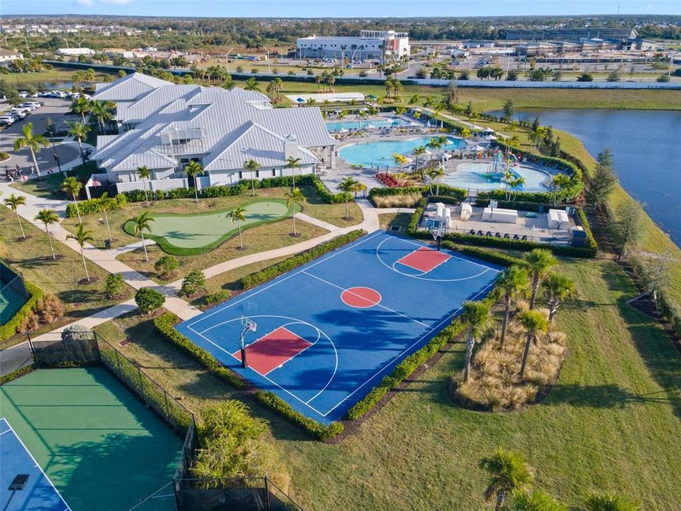 На продажу: $375,000 (2 спален, 2 ванн, 1557 Квадратных фут)