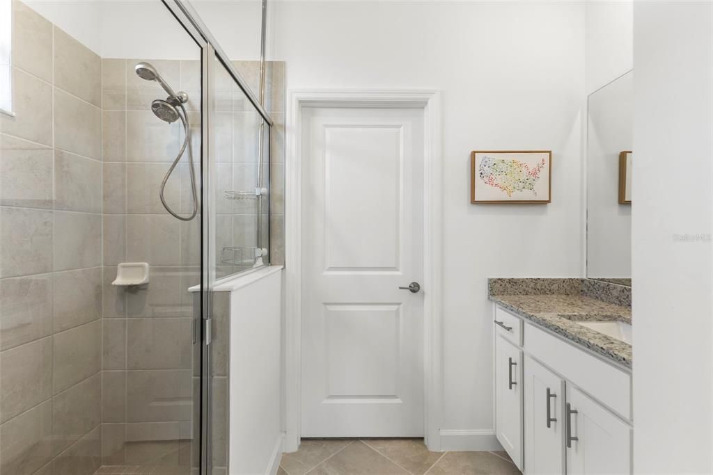 На продажу: $375,000 (2 спален, 2 ванн, 1557 Квадратных фут)