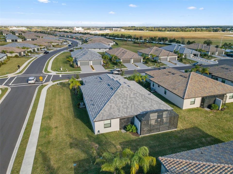 На продажу: $375,000 (2 спален, 2 ванн, 1557 Квадратных фут)