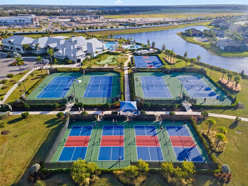 На продажу: $375,000 (2 спален, 2 ванн, 1557 Квадратных фут)