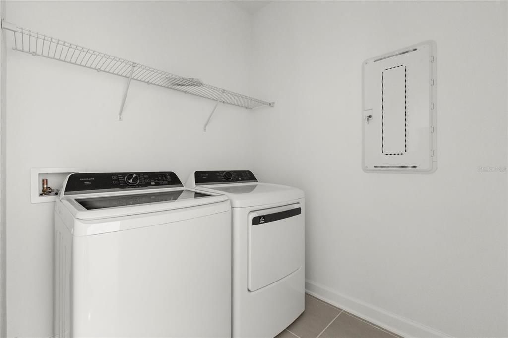 En Renta: $2,950 (4 camas, 3 baños, 2139 Pies cuadrados)