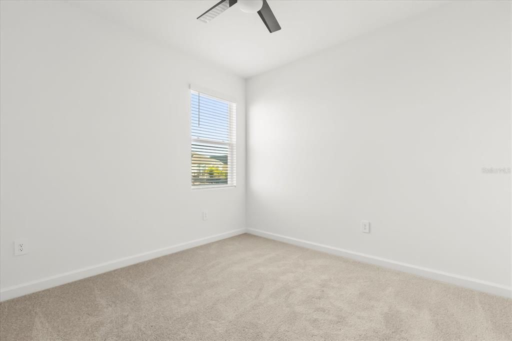 En Renta: $2,950 (4 camas, 3 baños, 2139 Pies cuadrados)