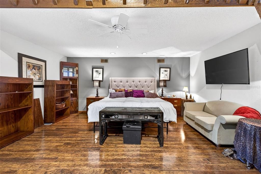 待售: $659,000 (4 贝兹, 2 浴室, 3822 平方英尺)