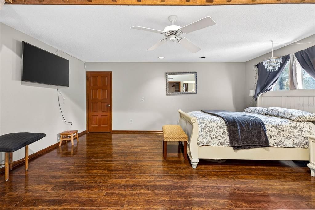 待售: $659,000 (4 贝兹, 2 浴室, 3822 平方英尺)