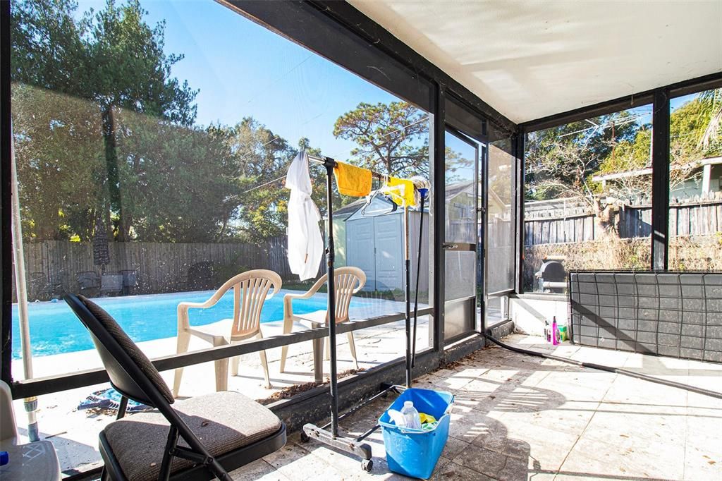 For Sale: $365,000 (3 beds, 2 baths, 1573 Square Feet)