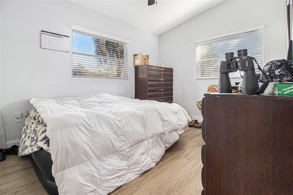 For Sale: $365,000 (3 beds, 2 baths, 1573 Square Feet)