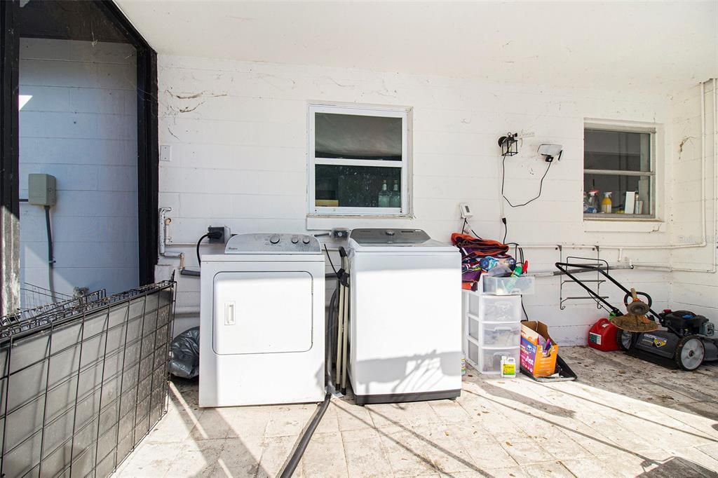 For Sale: $365,000 (3 beds, 2 baths, 1573 Square Feet)