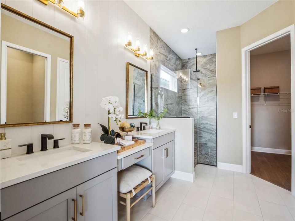 En Venta: $1,190,000 (5 camas, 3 baños, 3076 Pies cuadrados)