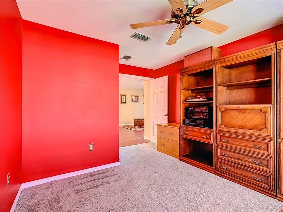 На продажу: $280,000 (2 спален, 2 ванн, 1512 Квадратных фут)