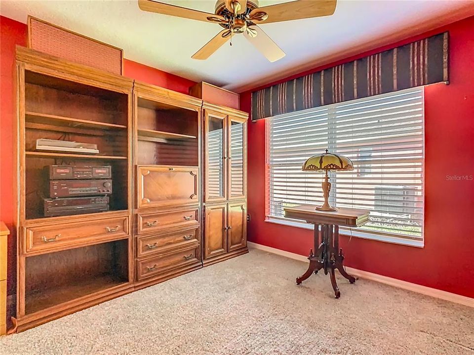 На продажу: $280,000 (2 спален, 2 ванн, 1512 Квадратных фут)