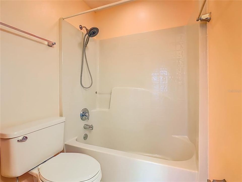 На продажу: $280,000 (2 спален, 2 ванн, 1512 Квадратных фут)