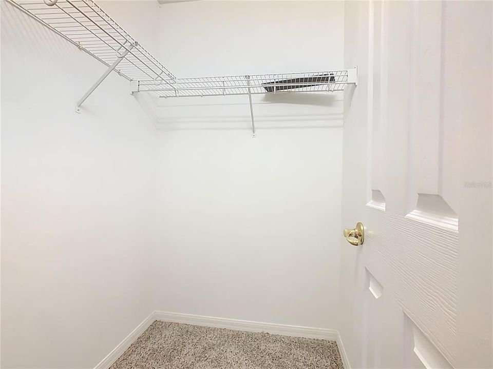 На продажу: $280,000 (2 спален, 2 ванн, 1512 Квадратных фут)