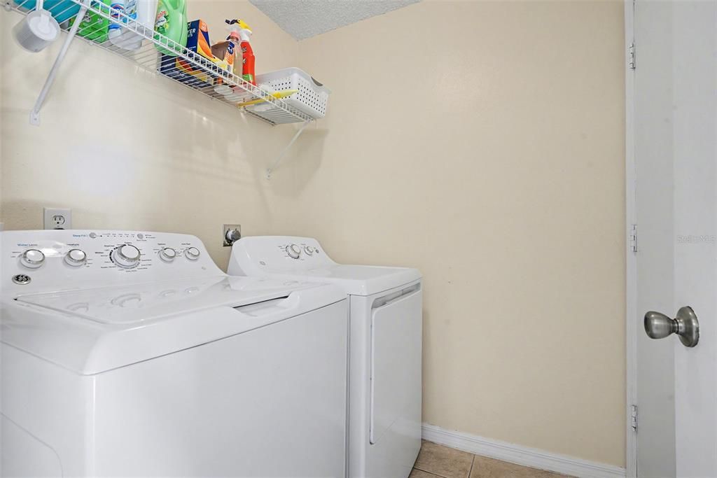 For Sale: $295,000 (3 beds, 2 baths, 1436 Square Feet)