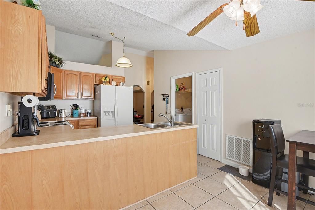 For Sale: $295,000 (3 beds, 2 baths, 1436 Square Feet)