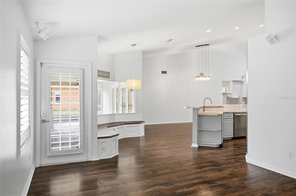 For Rent: $2,600 (3 beds, 2 baths, 2033 Square Feet)