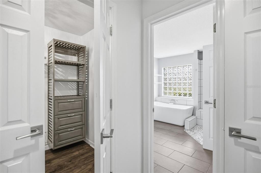 For Rent: $2,600 (3 beds, 2 baths, 2033 Square Feet)