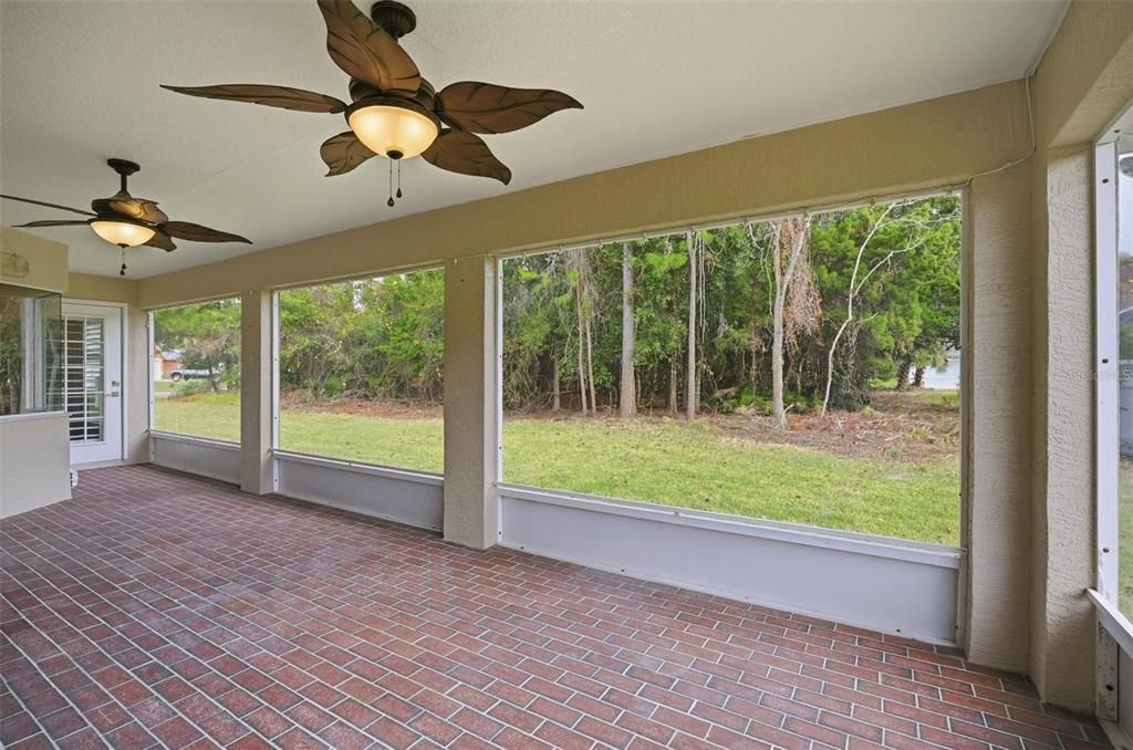 For Rent: $2,600 (3 beds, 2 baths, 2033 Square Feet)