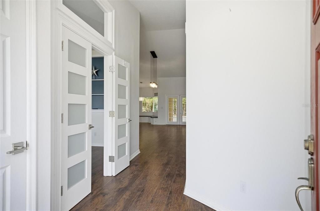 For Rent: $2,600 (3 beds, 2 baths, 2033 Square Feet)