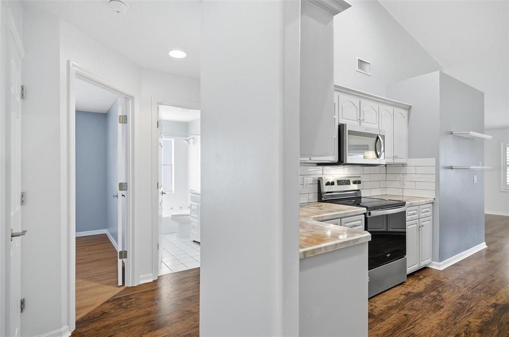 For Rent: $2,600 (3 beds, 2 baths, 2033 Square Feet)