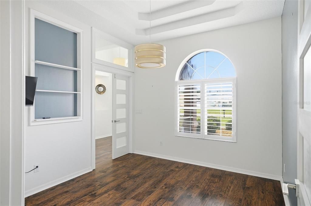 For Rent: $2,600 (3 beds, 2 baths, 2033 Square Feet)