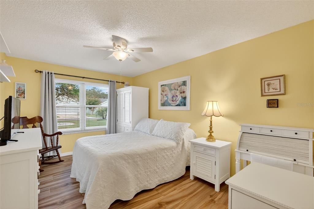 待售: $350,000 (2 贝兹, 2 浴室, 1248 平方英尺)